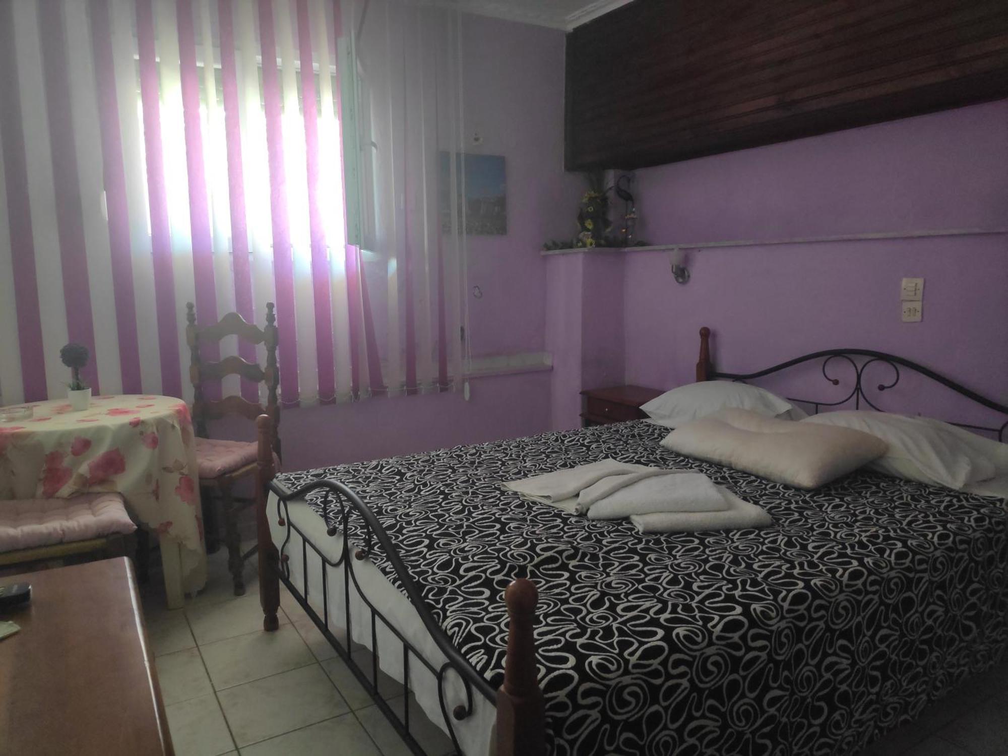 Angela - Zoi Rooms Skiathos Town Quarto foto