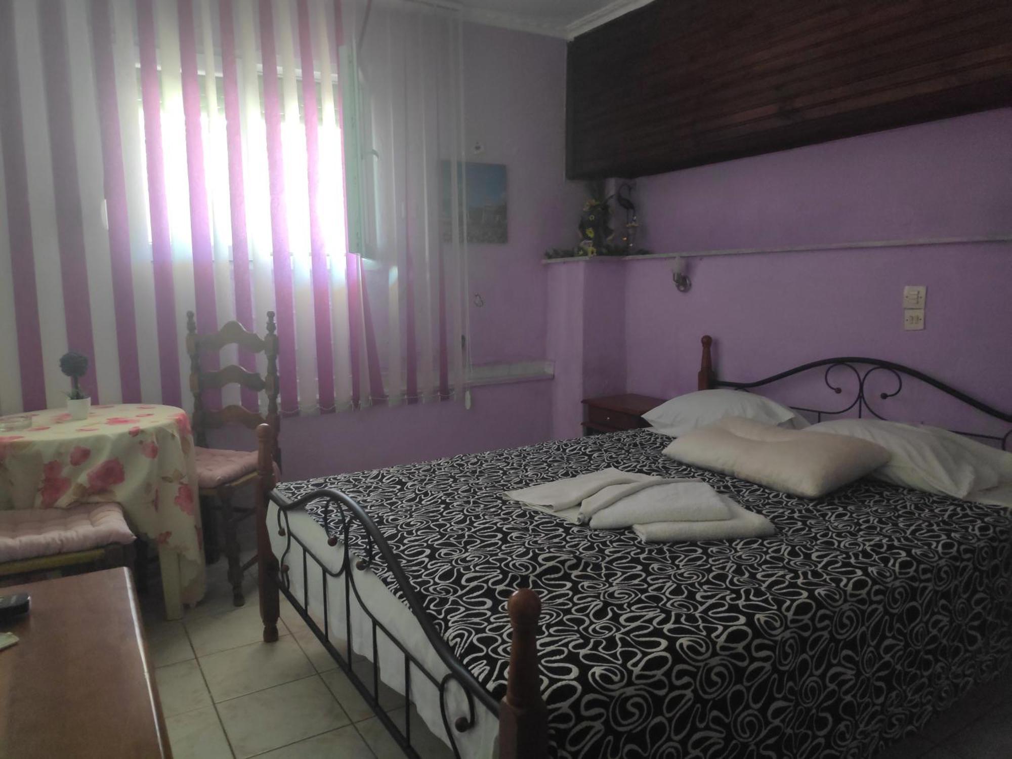 Angela - Zoi Rooms Skiathos Town Quarto foto